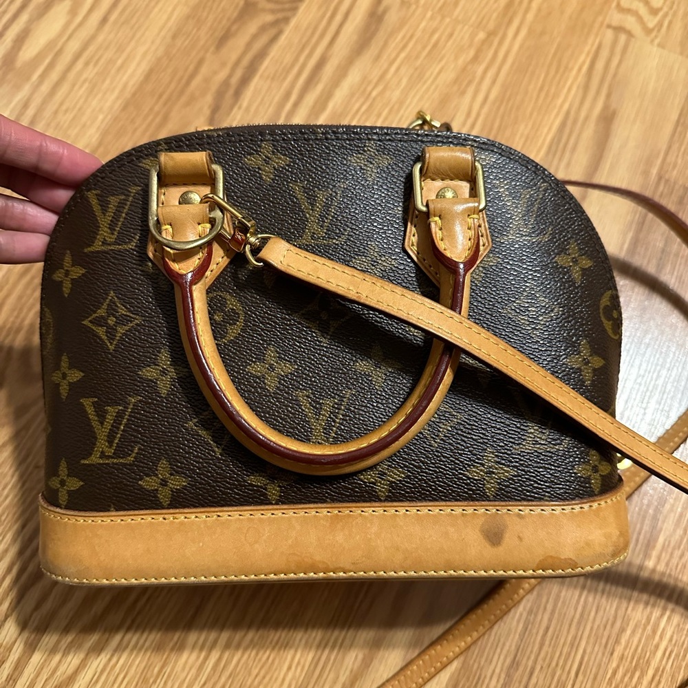 Louis Vuitton alma BB